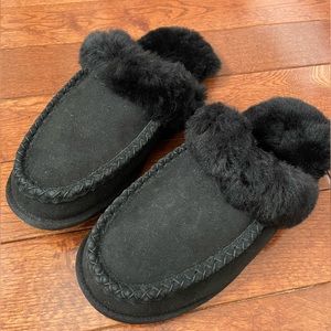 Manitobah mukluks Cabin Slide